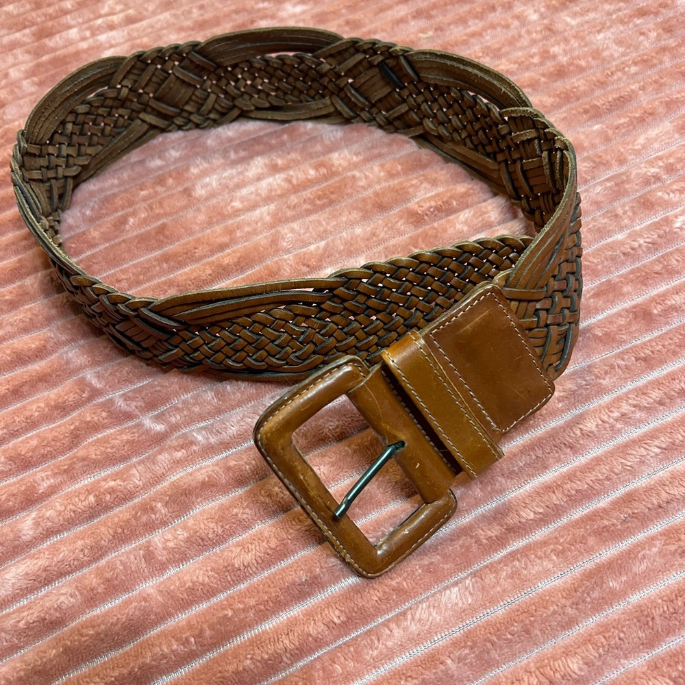 ❤️ 4 for $15 EUC Ann Taylor Woven Leather Brown Belt Size M